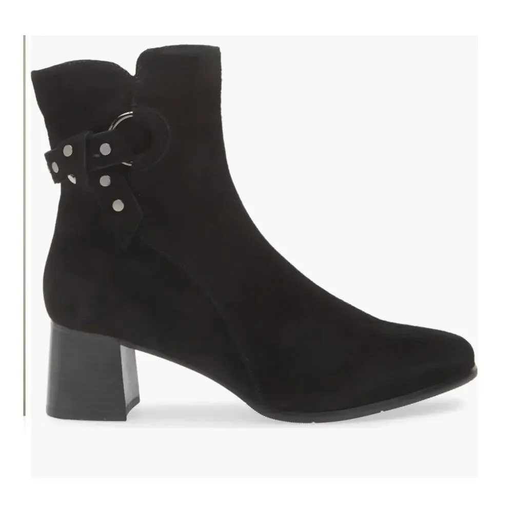 Regarde Le Ciel Ines Bootie Black Suede Silver Buckle NWOT 40 EU 9.5 US